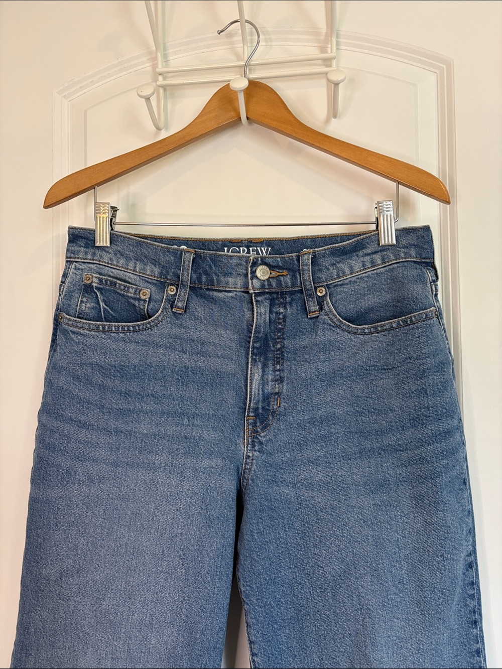 J. Crew Slim Wide-Leg Jean in Lakeshore Wash Size 29 - Picture 5 of 13